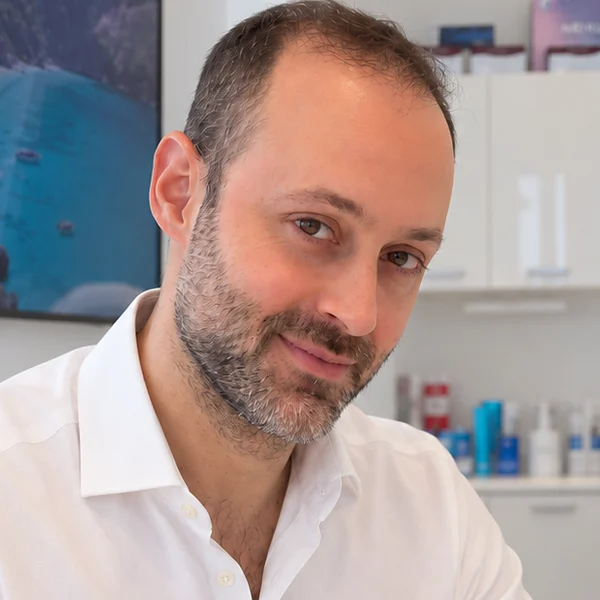 Dr. Julián Koll